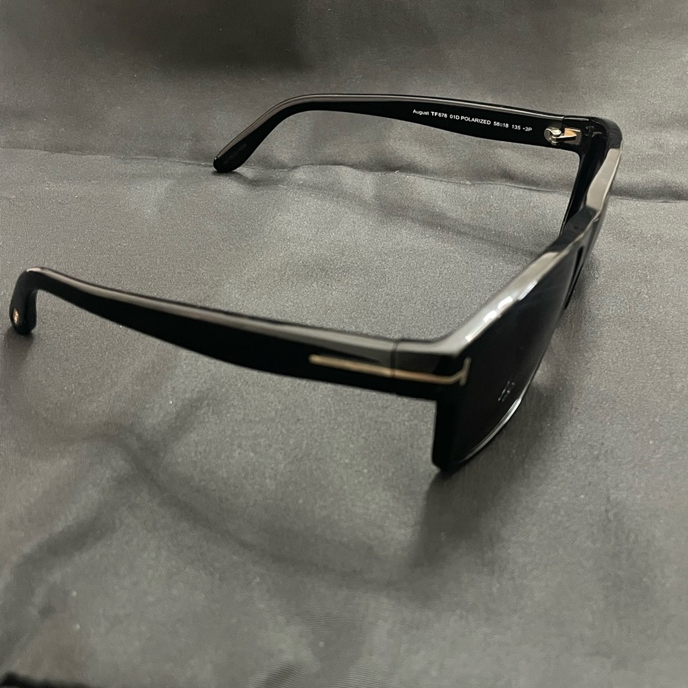 Tom Ford Polarized Sunglasses, TR001026 - Picture 9 of 16